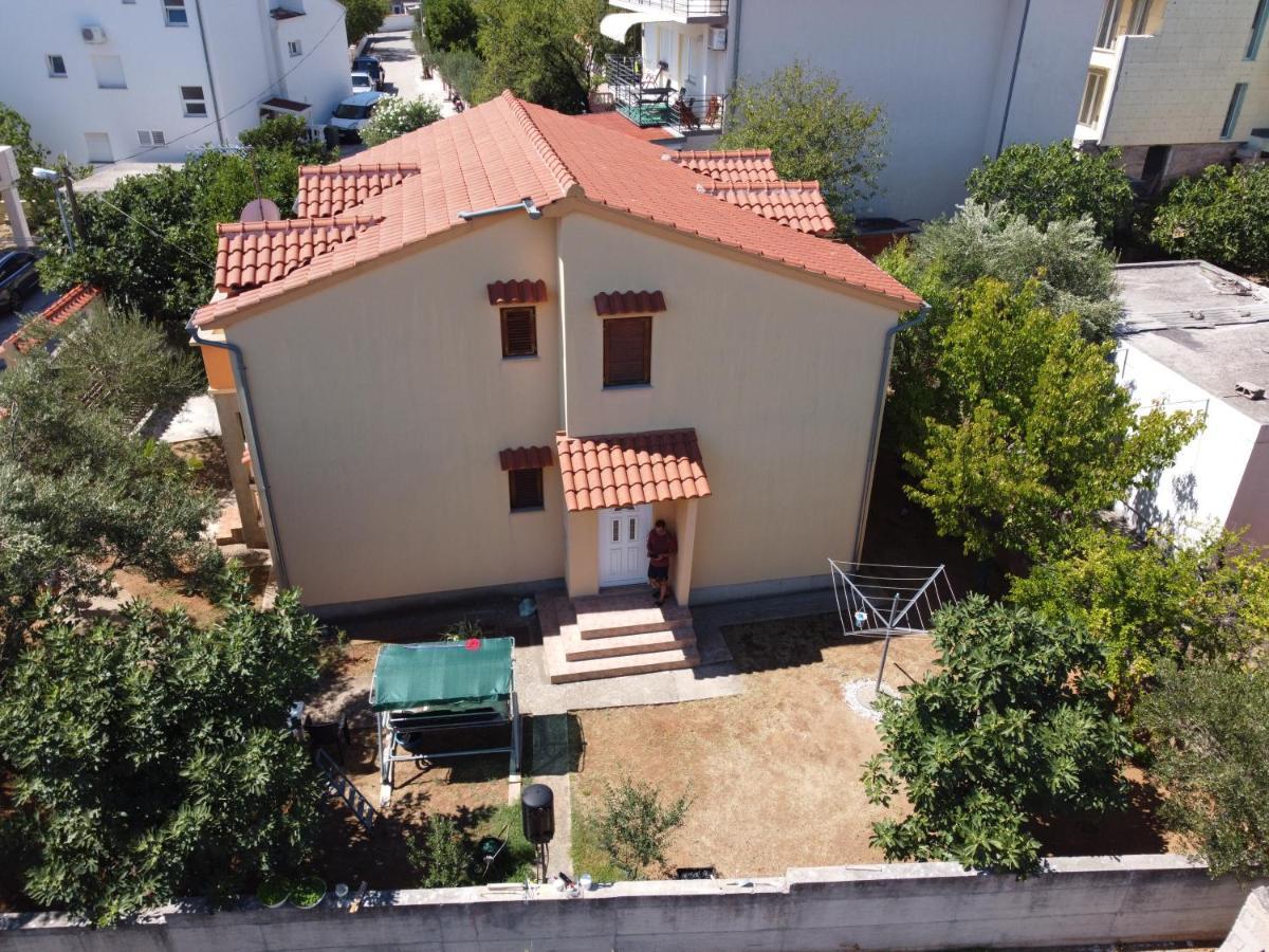 Studio Apartments Izabela Vodice Exterior photo