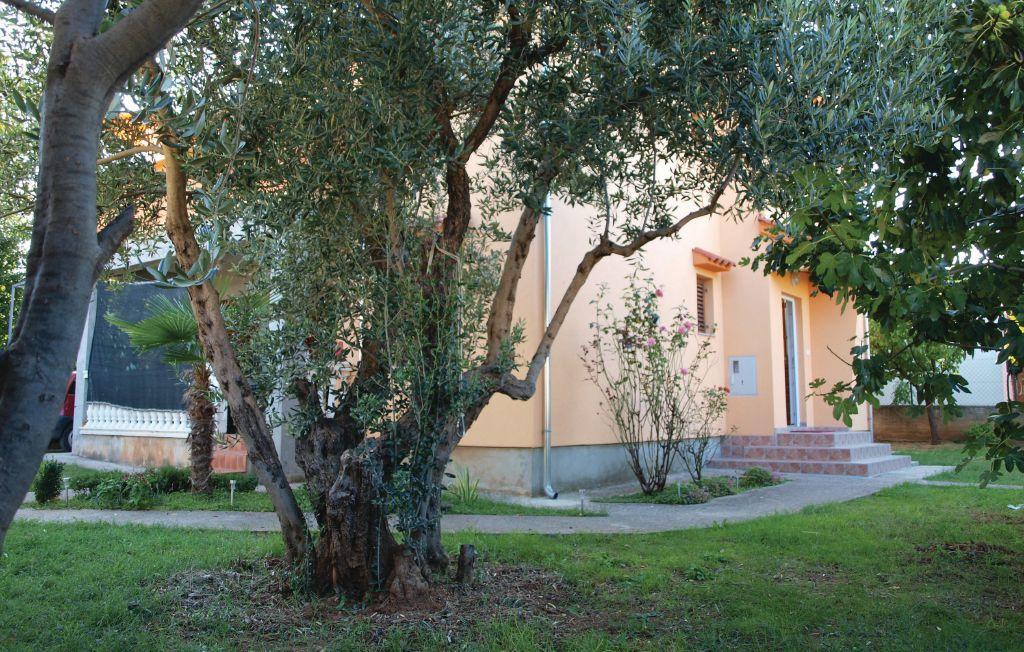 Studio Apartments Izabela Vodice Exterior photo